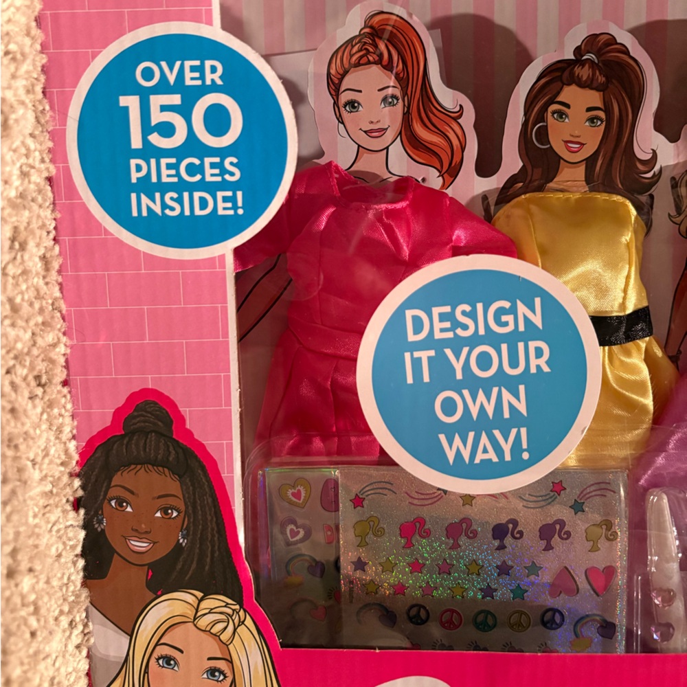 Barbie Fashion Designer Dress-Up Set - Multicolor - Picture 4 of 5